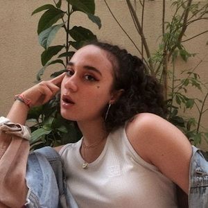 Meet your Posher, Sari